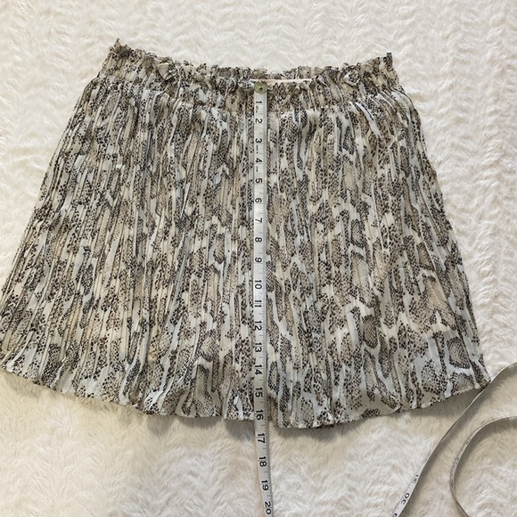 She and Sky Animal Print Skirt - Picture 5 of 8